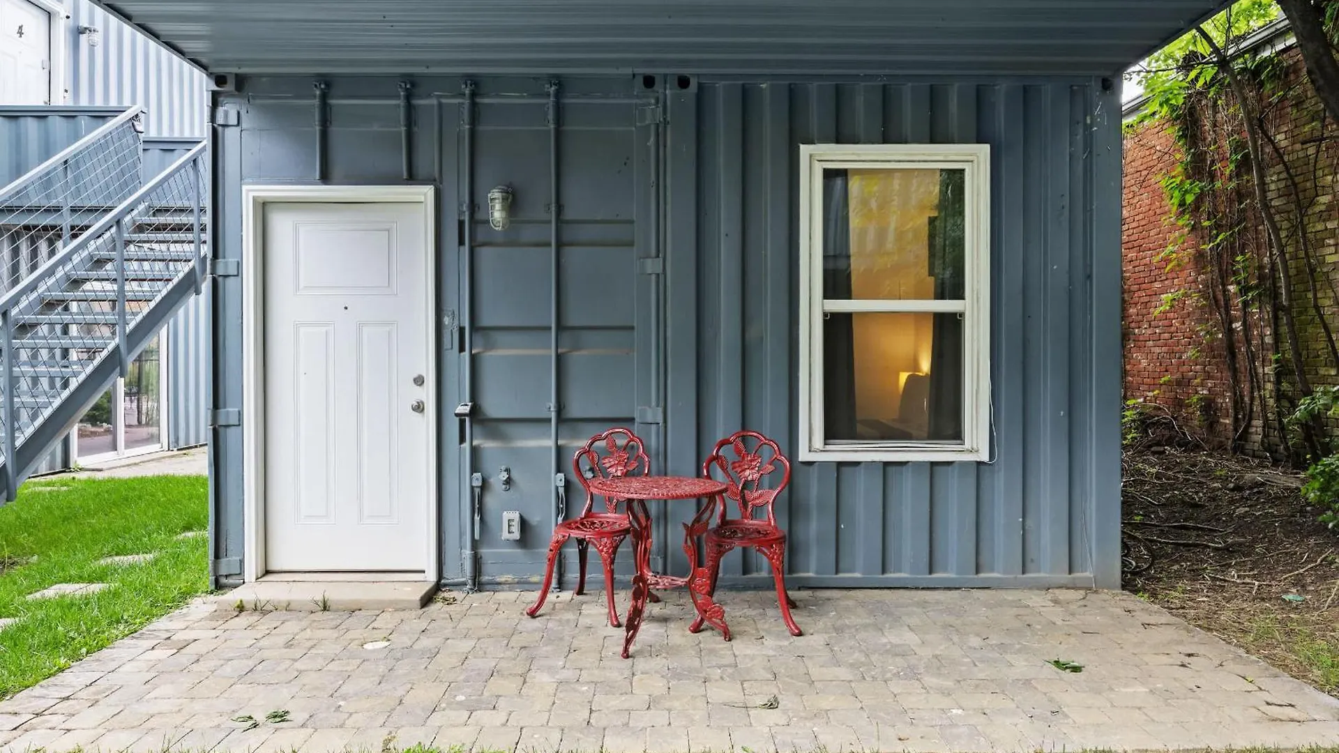 루이빌 Unique Retreat Two 1Br Shipping Container Units 아파트