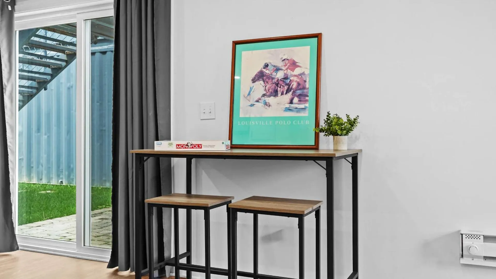 루이빌 Unique Retreat Two 1Br Shipping Container Units 아파트